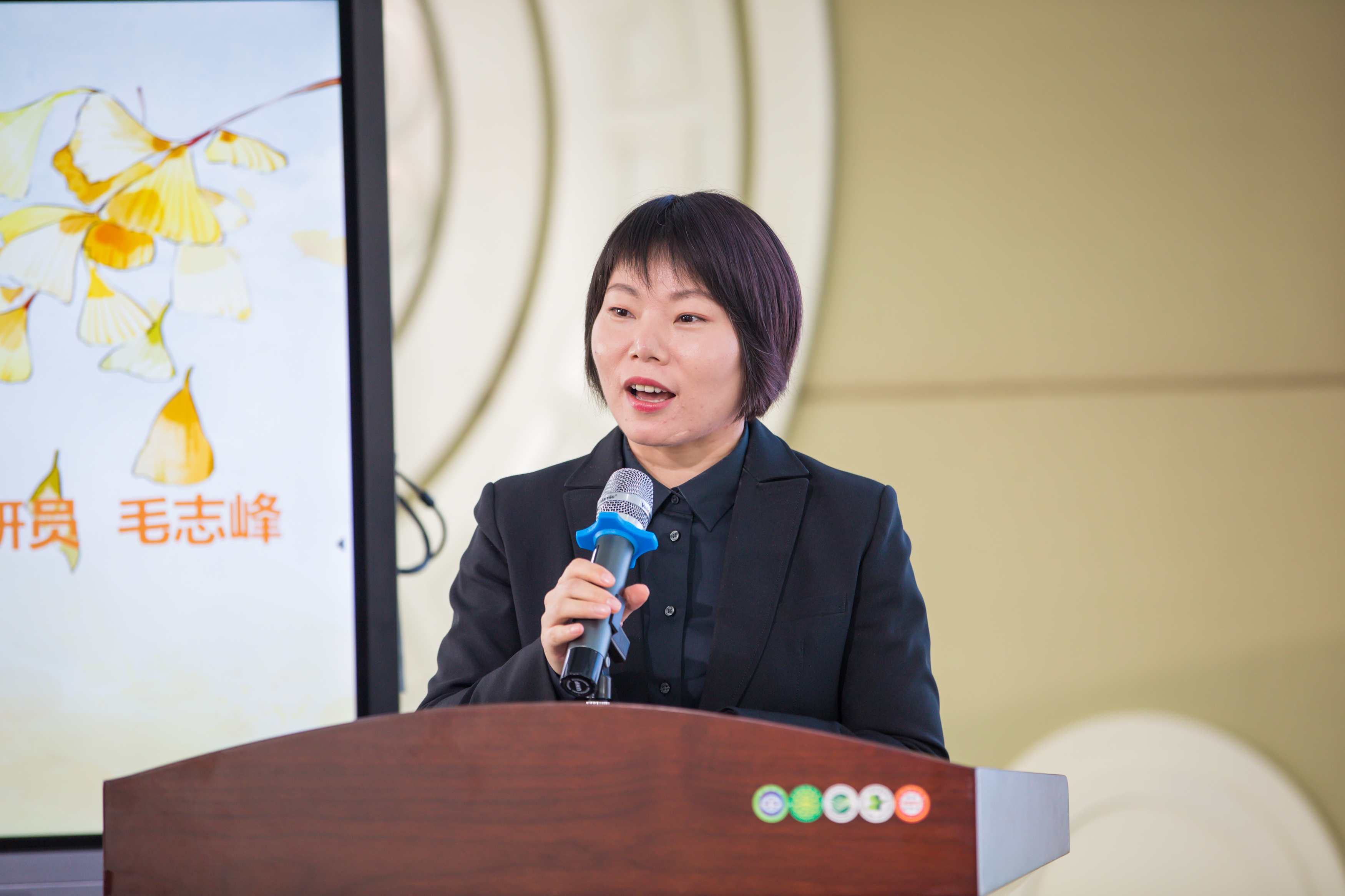 Z-_5D30070.jpg Z-_5D30070.jpg