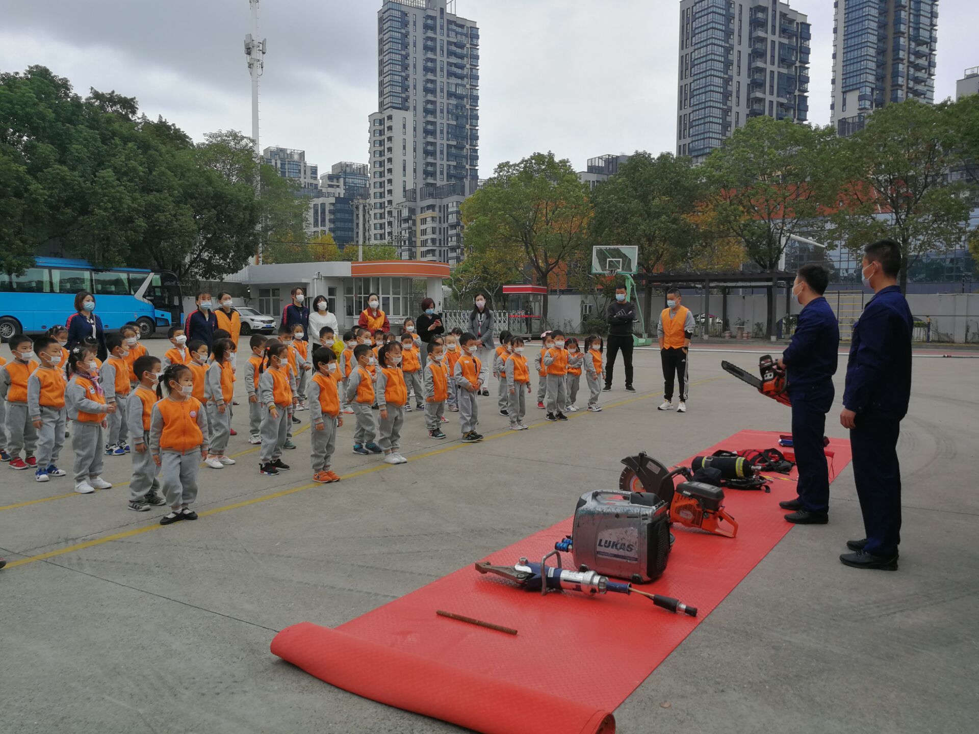 Cache_51909d3544e95851..jpg Cache_51909d3544e95851..jpg