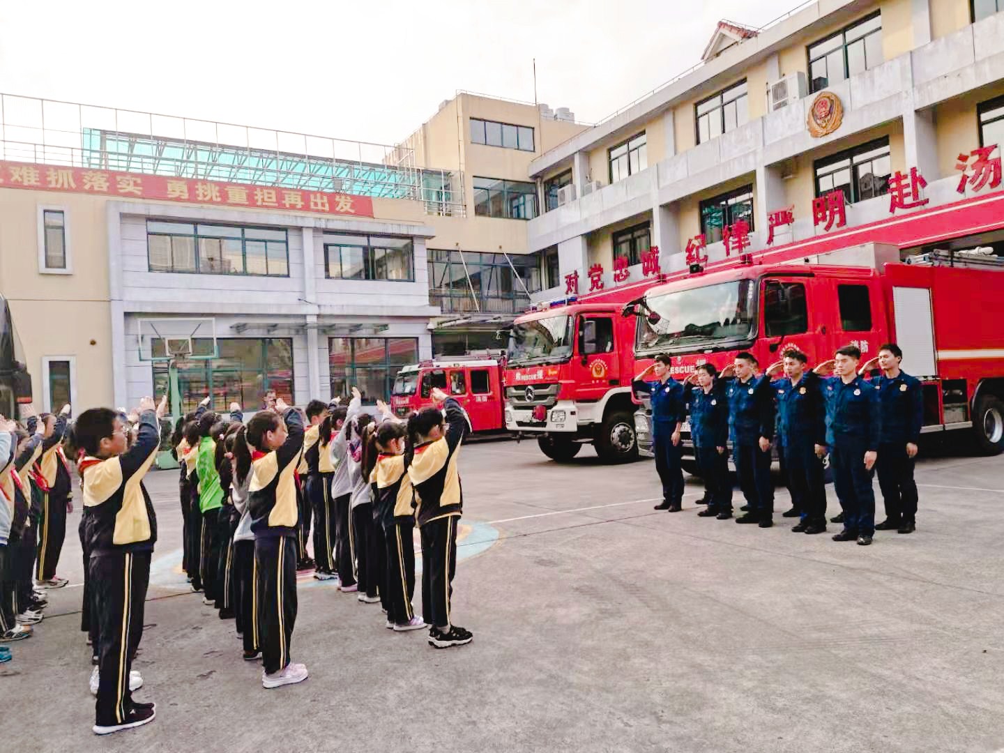 封面.jpg 封面.jpg