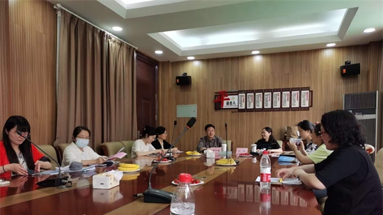 交流座谈照片_副本.jpg 交流座谈照片_副本.jpg