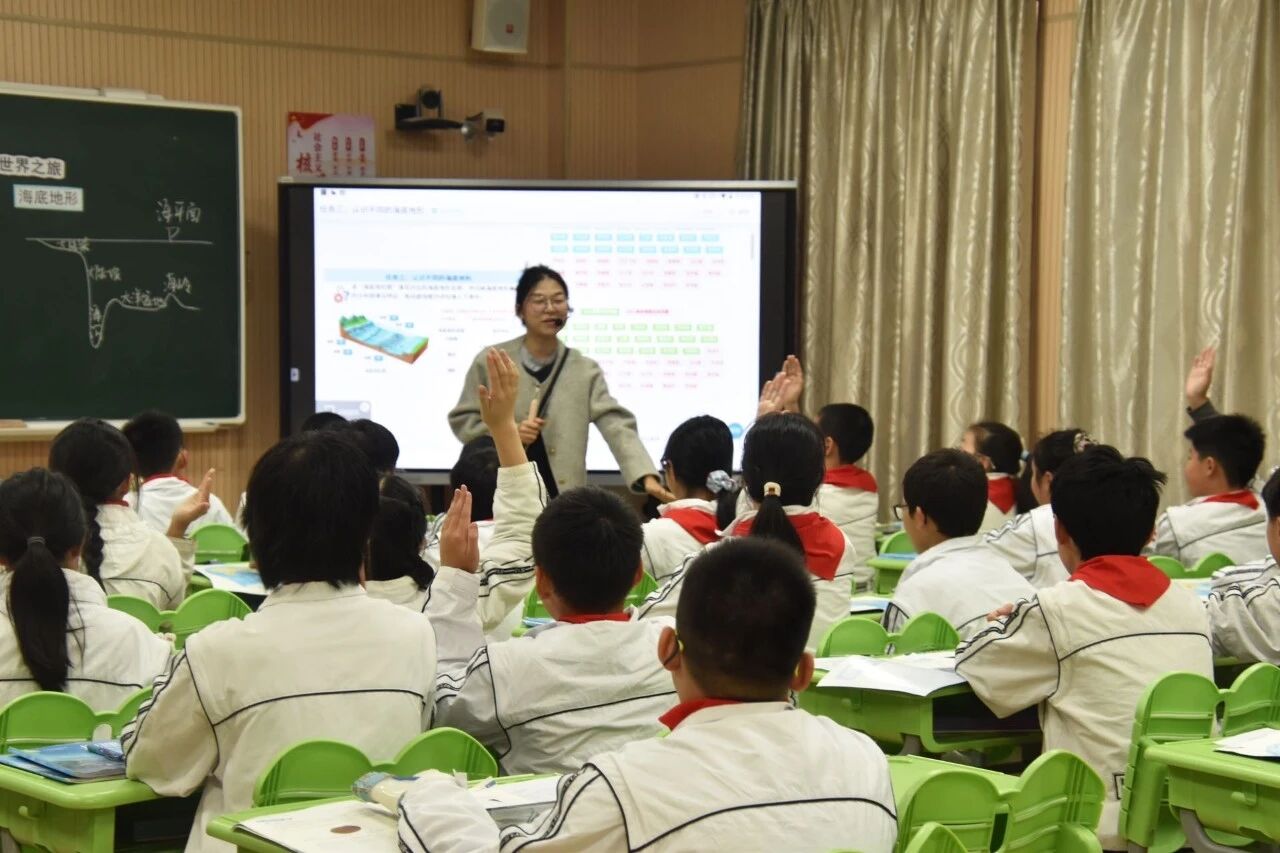 微信图片_20251110101530.jpg 微信图片_20251110101530.jpg