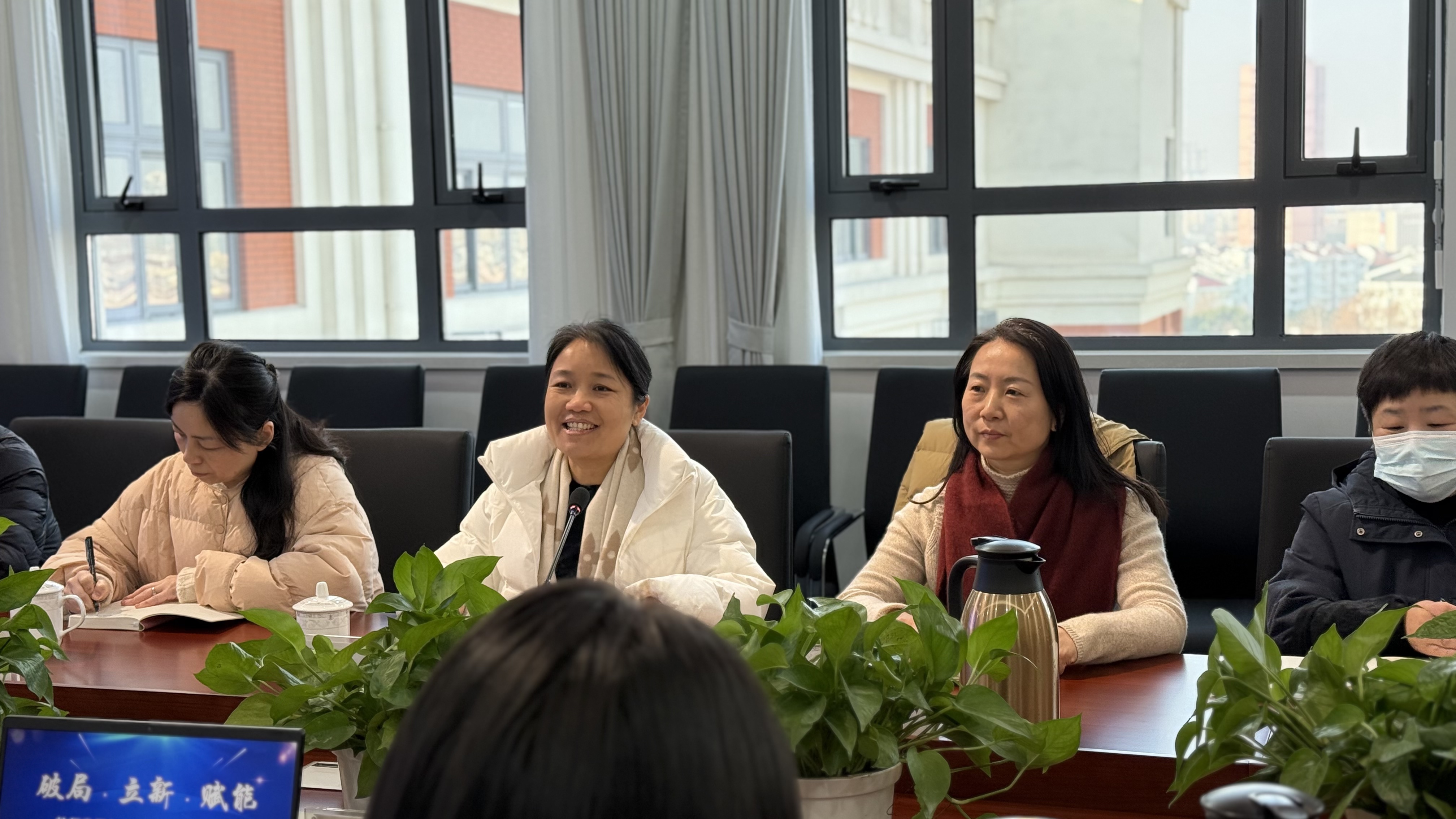 15105421em8l.jpg 15105421em8l.jpg