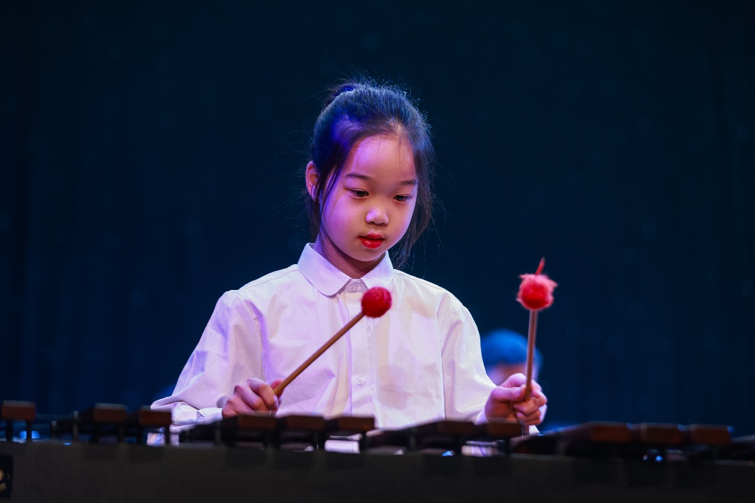 8M0A5622_1.jpg 8M0A5622_1.jpg