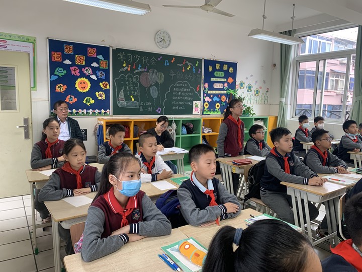 听课 姚书记 倪静.jpg