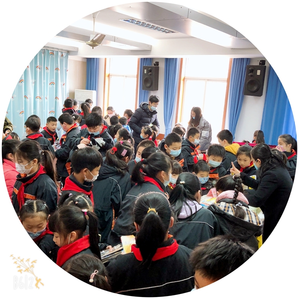 人流1.JPG