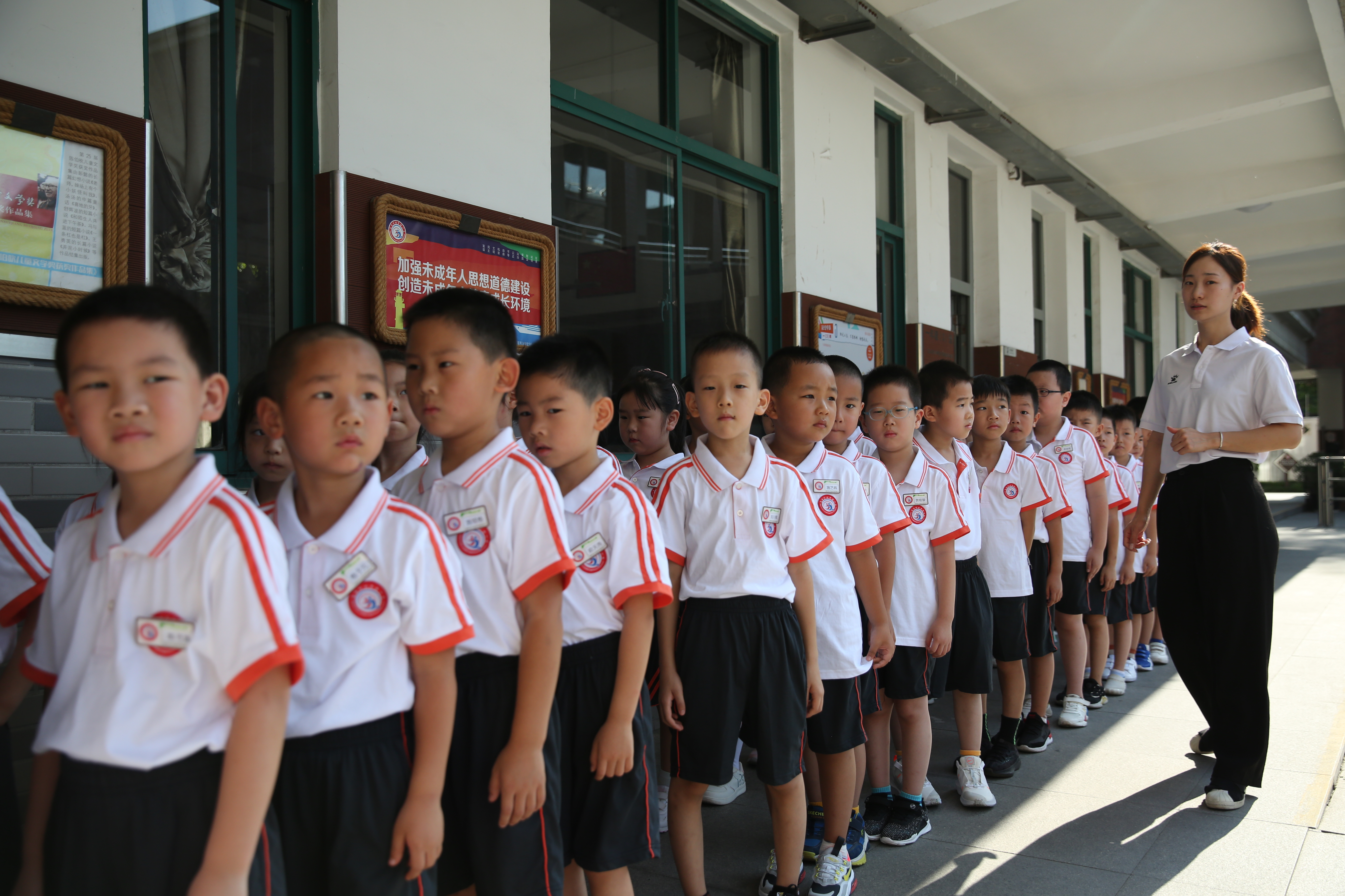 1 一年级新生入场.JPG