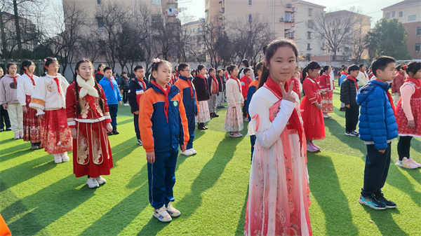 19113354nfc6.jpg