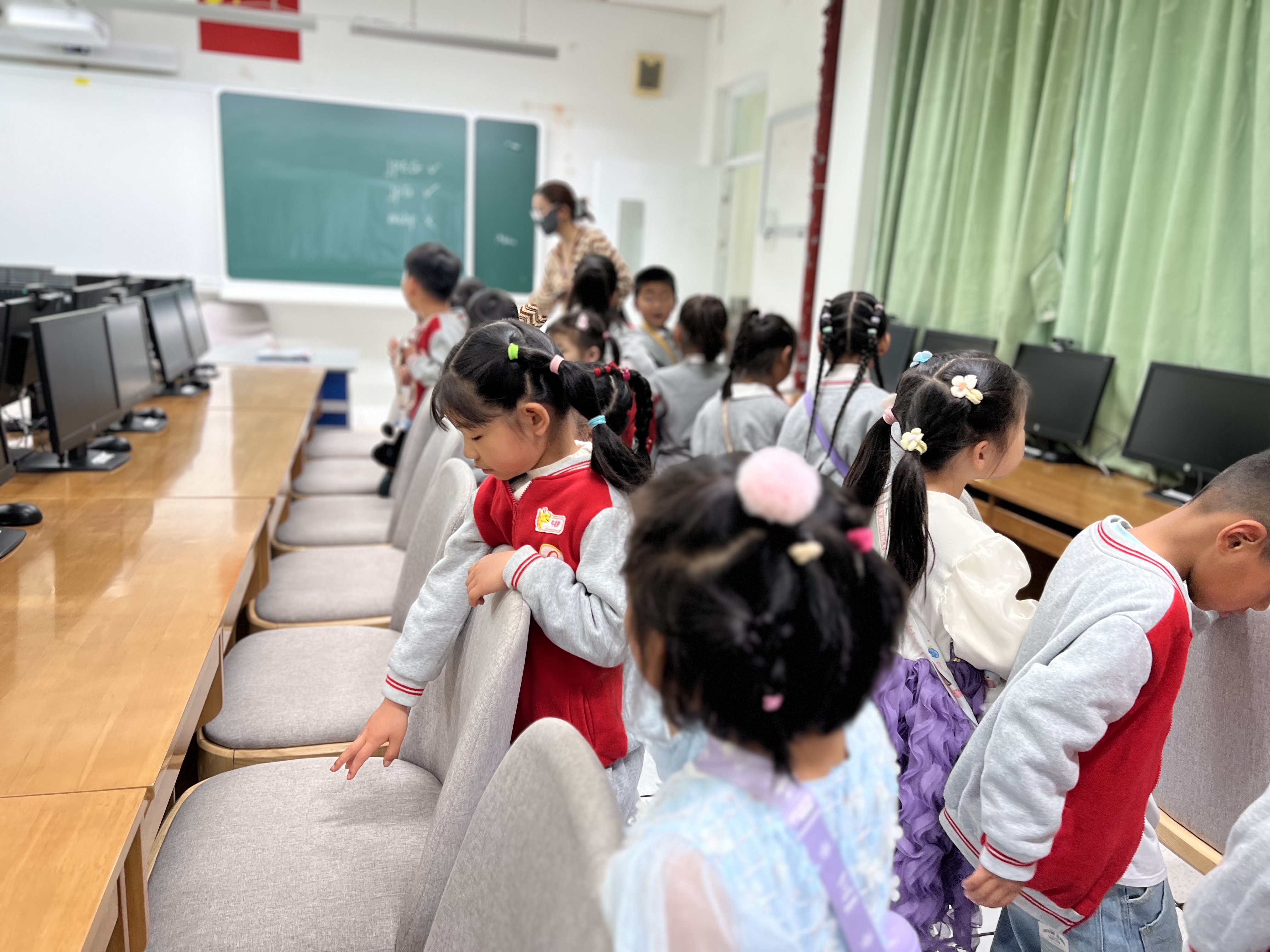 5daffc0fabd33381a4591fc61803300.jpg 5daffc0fabd33381a4591fc61803300.jpg