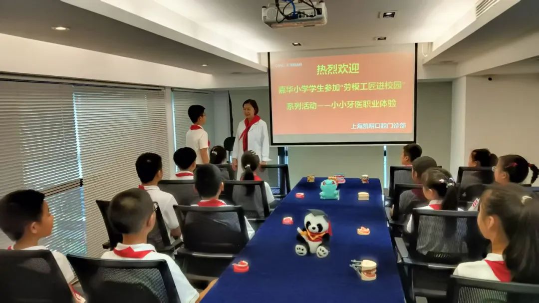 05115342uelc_html_615319fb.jpg