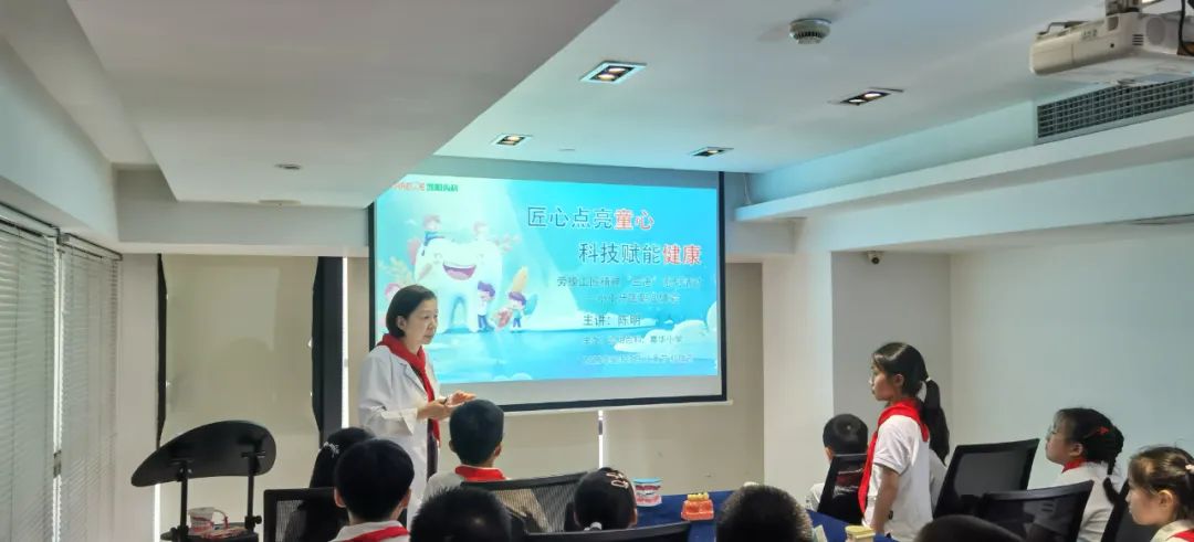 05115342uelc_html_3d3c99a.jpg