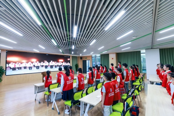 图3唱队歌_1.jpg