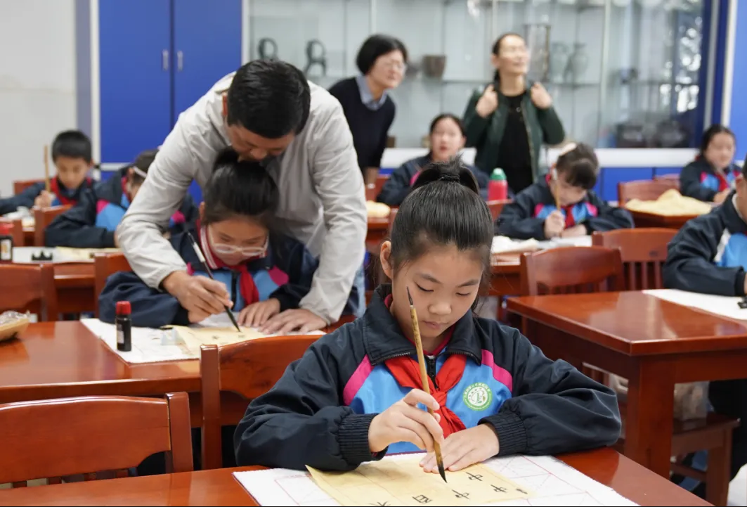 屏幕截图 2025-11-15 113639.png