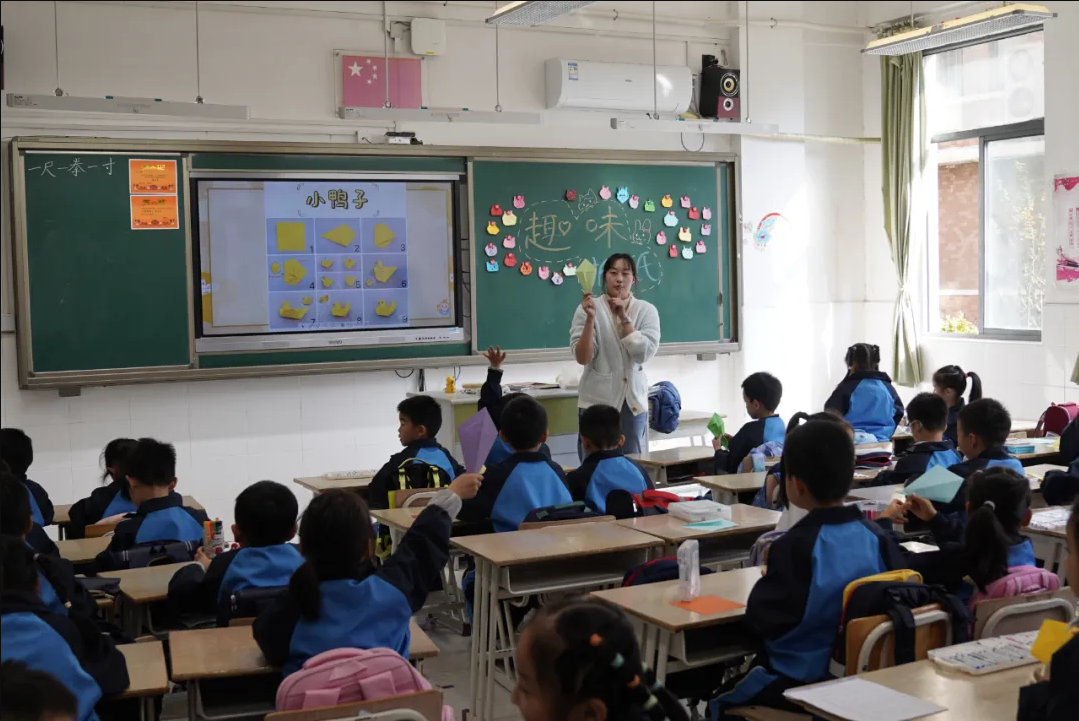 屏幕截图 2025-11-15 113652.png 屏幕截图 2025-11-15 113652.png